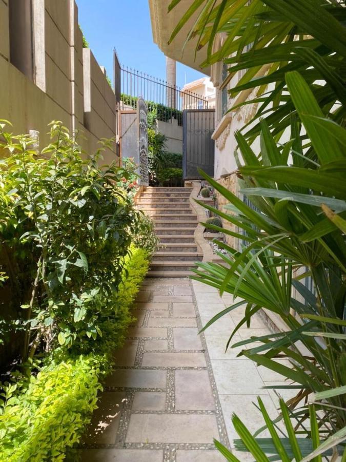 Rentrific Apartment Cairo